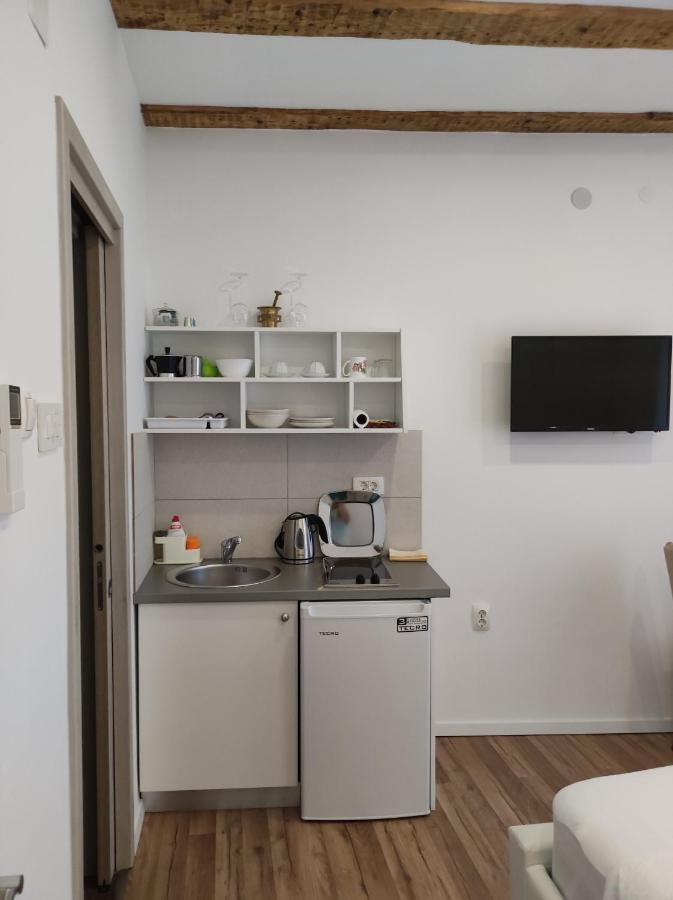 Apartments Krstulja บัชกา ภายนอก รูปภาพ