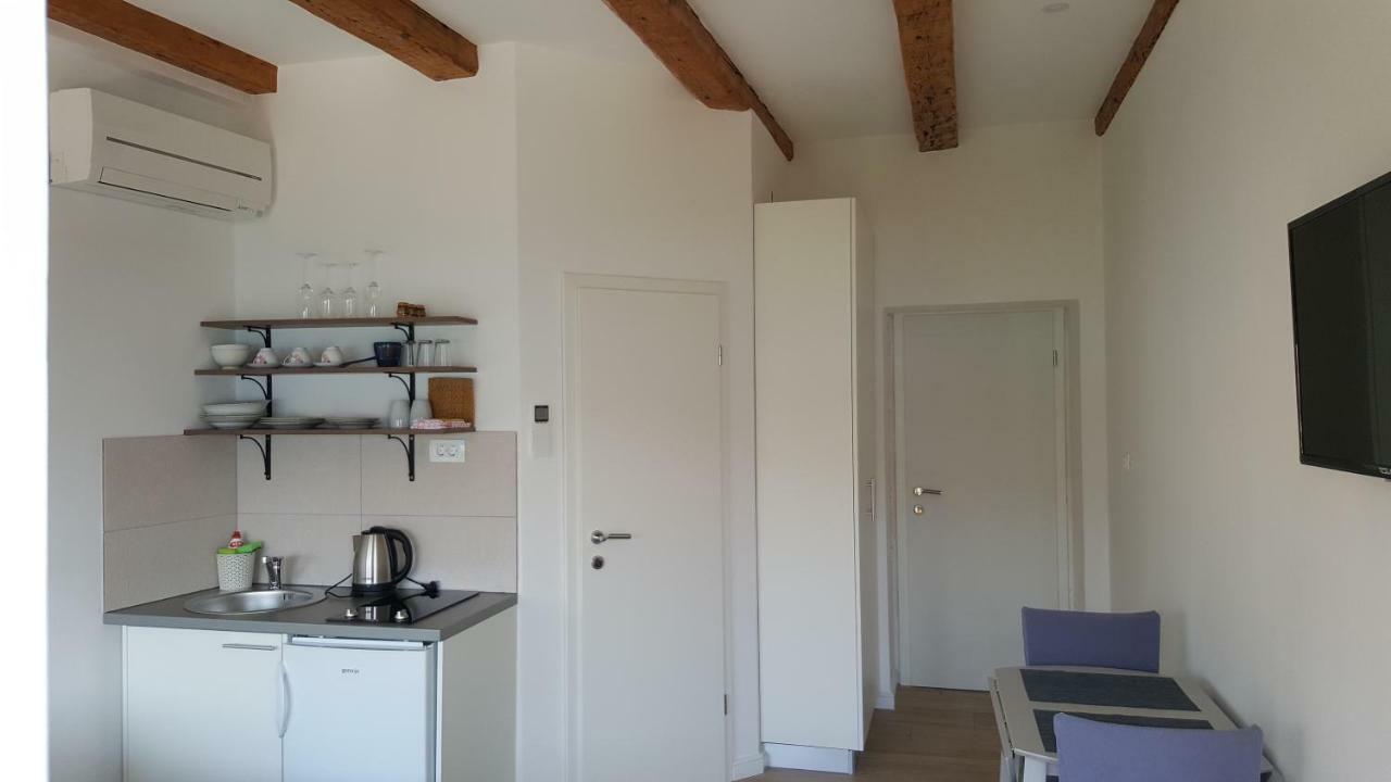 Apartments Krstulja บัชกา ภายนอก รูปภาพ